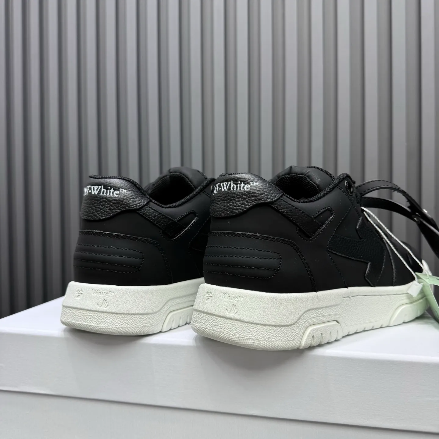 P620 OFF WHITE⚡️Couple model⚡️35-40 women’s model 39-46 men’s model